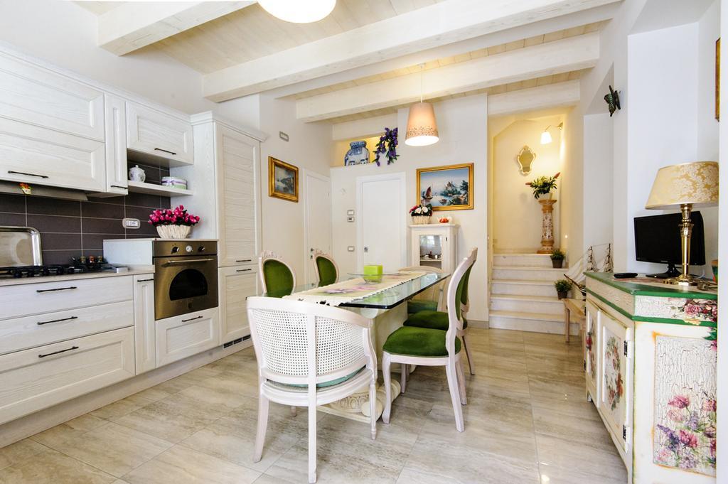 Bed and Breakfast Il Piccolo Giglio Порто-Сант'Ельпідіо Екстер'єр фото